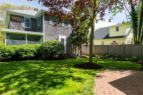 129 School St, Cotuit, MA 02635 photo 12