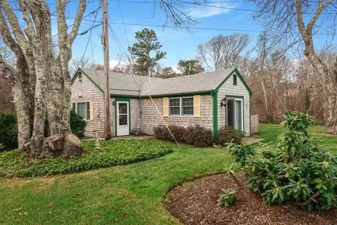 81 Willow Run Dr, Centerville, MA 02632 photo 13