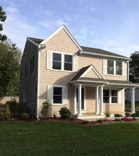22 Uncle Henrys Rd, Mashpee, MA 02649 photo 1