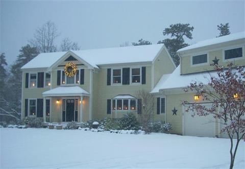 153 Cromesett Rd, Wareham, MA 02571 photo 1