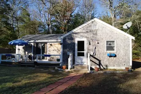 322 Old Stage Rd, Centerville, MA 02632 photo 1