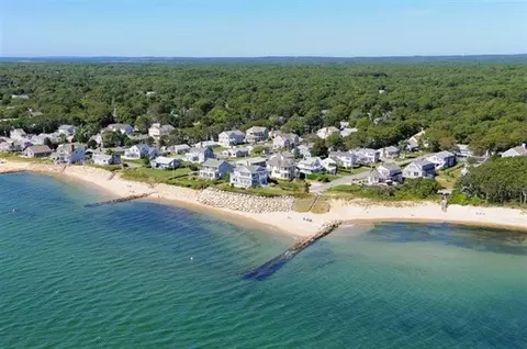 17 Seaview Ave, Mashpee, MA 02649 photo 11