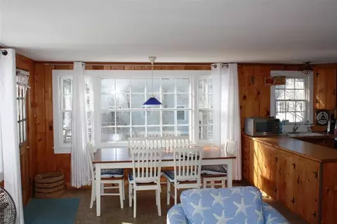 17 Seaview Ave, Mashpee, MA 02649 photo 6