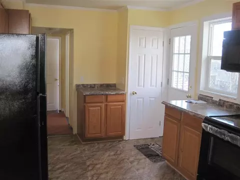 39 Pine Grove Ave, Hyannis, MA 02601 photo 10