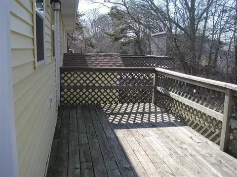 39 Pine Grove Ave, Hyannis, MA 02601 photo 8