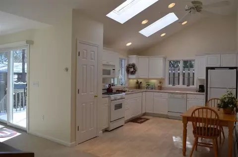 38 Uncle Edwards Rd, Mashpee, MA 02649 photo 7