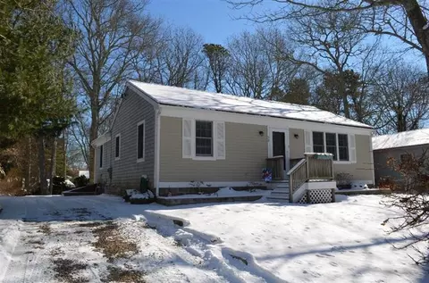 38 Uncle Edwards Rd, Mashpee, MA 02649 photo 1