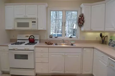 38 Uncle Edwards Rd, Mashpee, MA 02649 photo 10