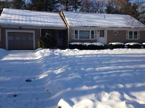 407 Mariner Cir, Cotuit, MA 02635 photo 1