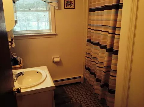 407 Mariner Cir, Cotuit, MA 02635 photo 6