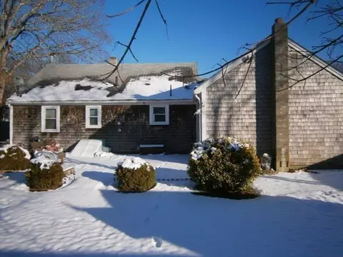9 Brookshire Rd, Hyannis, MA 02601 photo 9