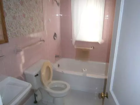9 Brookshire Rd, Hyannis, MA 02601 photo 2