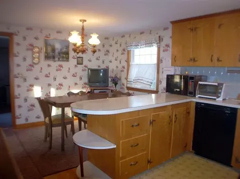 14 Silver Ln, Hyannis, MA 02601 photo 7