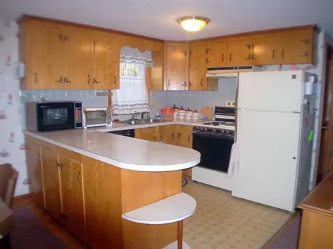 14 Silver Ln, Hyannis, MA 02601 photo 6