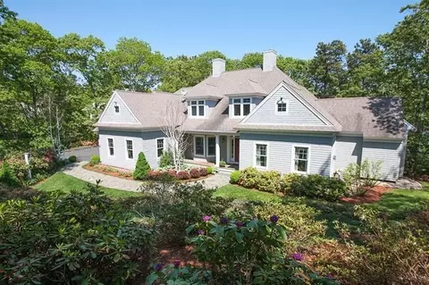 7 Harbor Ridge Dr, Mashpee, MA 02649 photo 1