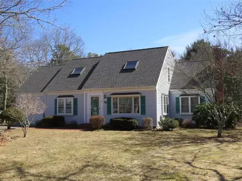 21 Liberty Ln, Marstons Mills, MA 02648 photo 1