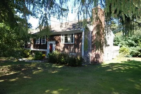 40 Maggie Ln, West Barnstable, MA 02668 photo 1