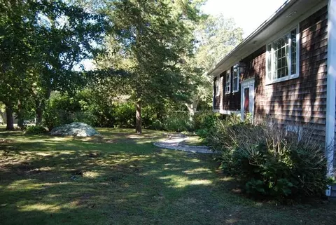 40 Maggie Ln, West Barnstable, MA 02668 photo 17