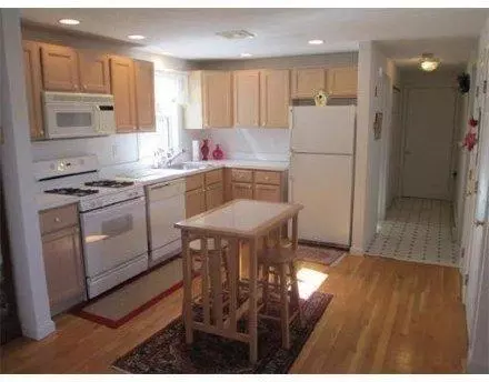 19 Sewall Dr, Mashpee, MA 02649 photo 5