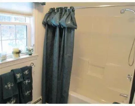 19 Sewall Dr, Mashpee, MA 02649 photo 9