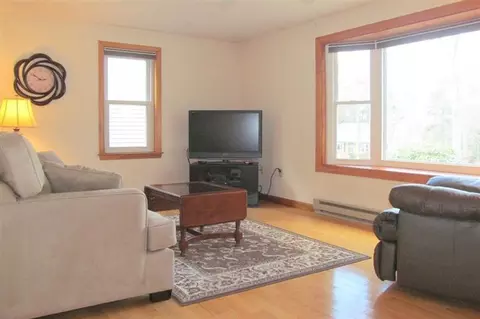 5 Rolling Oaks Dr, Pocasset, MA 02559 photo 8