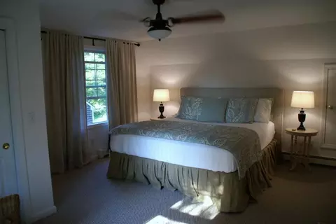 136 Sea St, Hyannis, MA 02601 photo 6