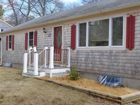3 Beechwood Dr, Mashpee, MA 02649 photo 3