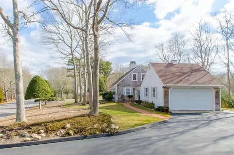 458 Elliott Rd, Centerville, MA 02632 photo 4