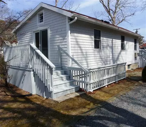 7 Winter St, West Wareham, MA 02576 photo 3