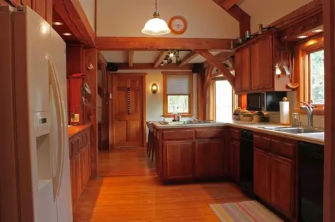 334 Cotuit Bay Dr, Cotuit, MA 02635 photo 8