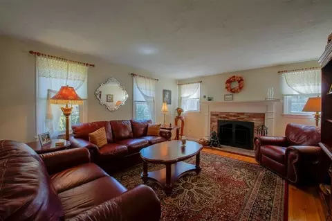 265 Old Oyster Rd, Cotuit, MA 02635 photo 16