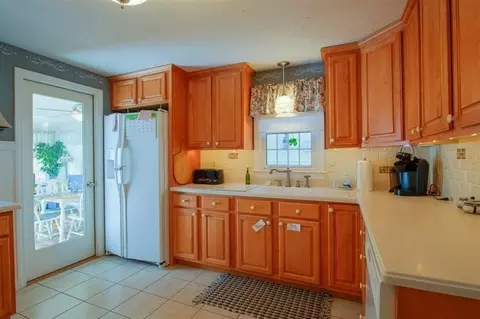 265 Old Oyster Rd, Cotuit, MA 02635 photo 21