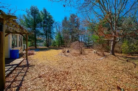 265 Old Oyster Rd, Cotuit, MA 02635 photo 9