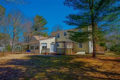 265 Old Oyster Rd, Cotuit, MA 02635 photo 6