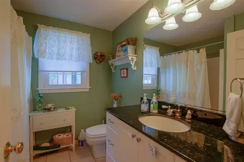 265 Old Oyster Rd, Cotuit, MA 02635 photo 17