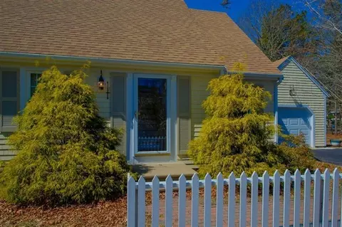 265 Old Oyster Rd, Cotuit, MA 02635 photo 1
