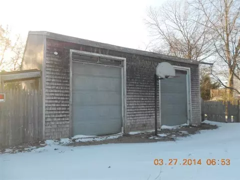 57 Mayflower Ln, East Wareham, MA 02538 photo 2