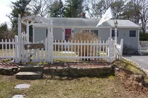 26 Leen Rd, Pocasset, MA 02559 photo 3