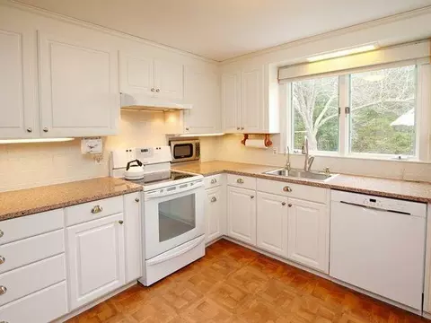 224 Regency Dr, Marstons Mills, MA 02648 photo 2