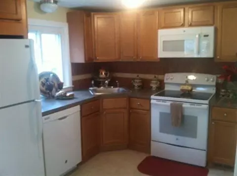 9 Alden Rd, Wareham, MA 02571 photo 1