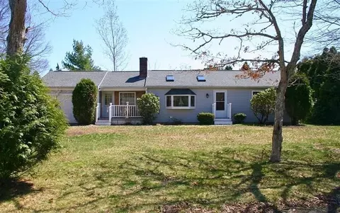 15 Gina Ct, Centerville, MA 02632 photo 2