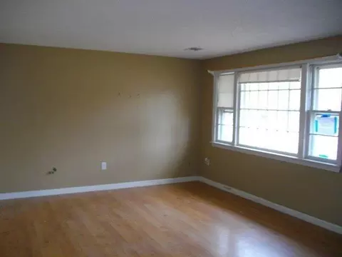 28 Dennis Ln, Wareham, MA 02571 photo 3