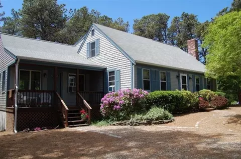 25 Gingerplum Ln, Eastham, MA 02642 photo 1