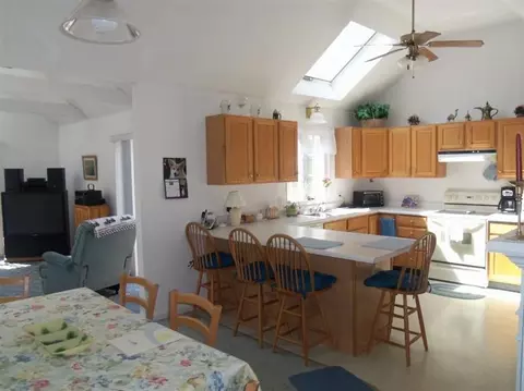 31 Monomoscoy Rd, Mashpee, MA 02649 photo 11