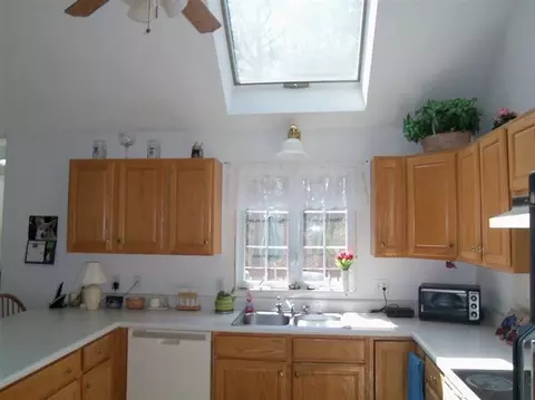 31 Monomoscoy Rd, Mashpee, MA 02649 photo 10