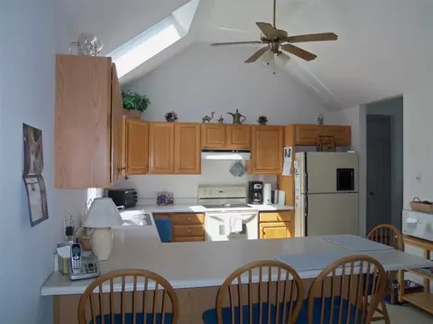 31 Monomoscoy Rd, Mashpee, MA 02649 photo 8