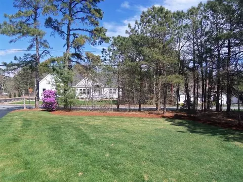 31 Monomoscoy Rd, Mashpee, MA 02649 photo 23