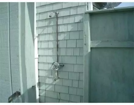 27 Pleasant St, Wareham, MA 02571 photo 8