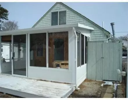 27 Pleasant St, Wareham, MA 02571 photo 7