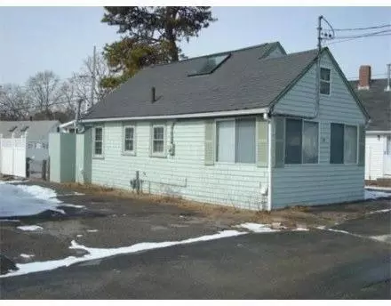27 Pleasant St, Wareham, MA 02571 photo 23